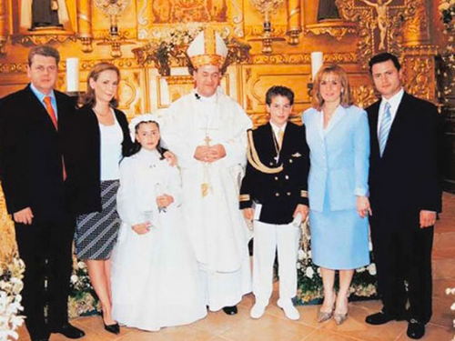 President Peña Nieto (right)